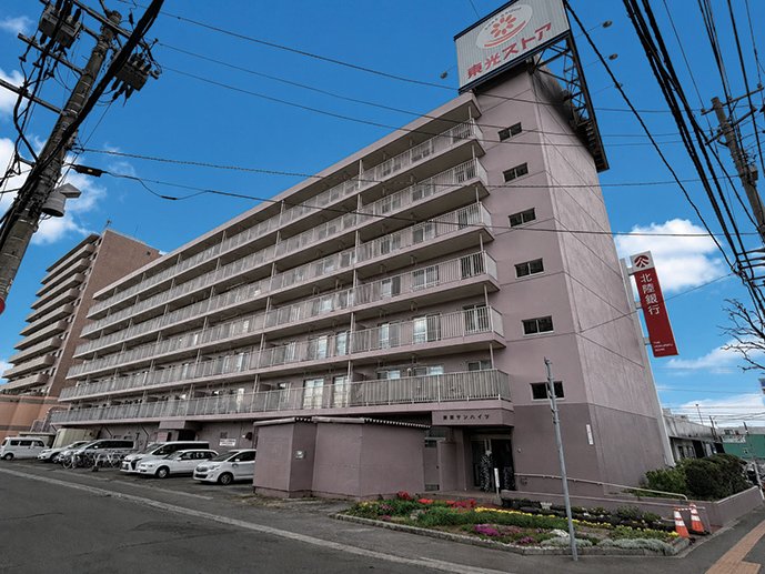 地下鉄「南郷13丁目」駅 徒歩1分・東光ストア徒歩1分