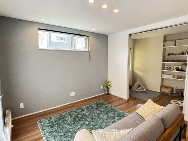 西野6条 モデルハウス使用住宅 リビング④